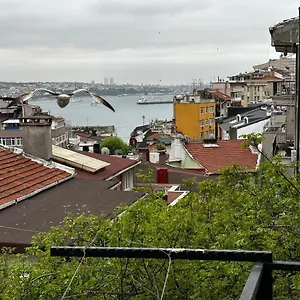  Апартаменты Cute Flat Cihangir