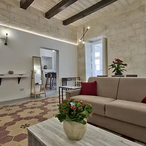 valletta-boutique-living-premium-apartments.hotelssaintjulians.com/