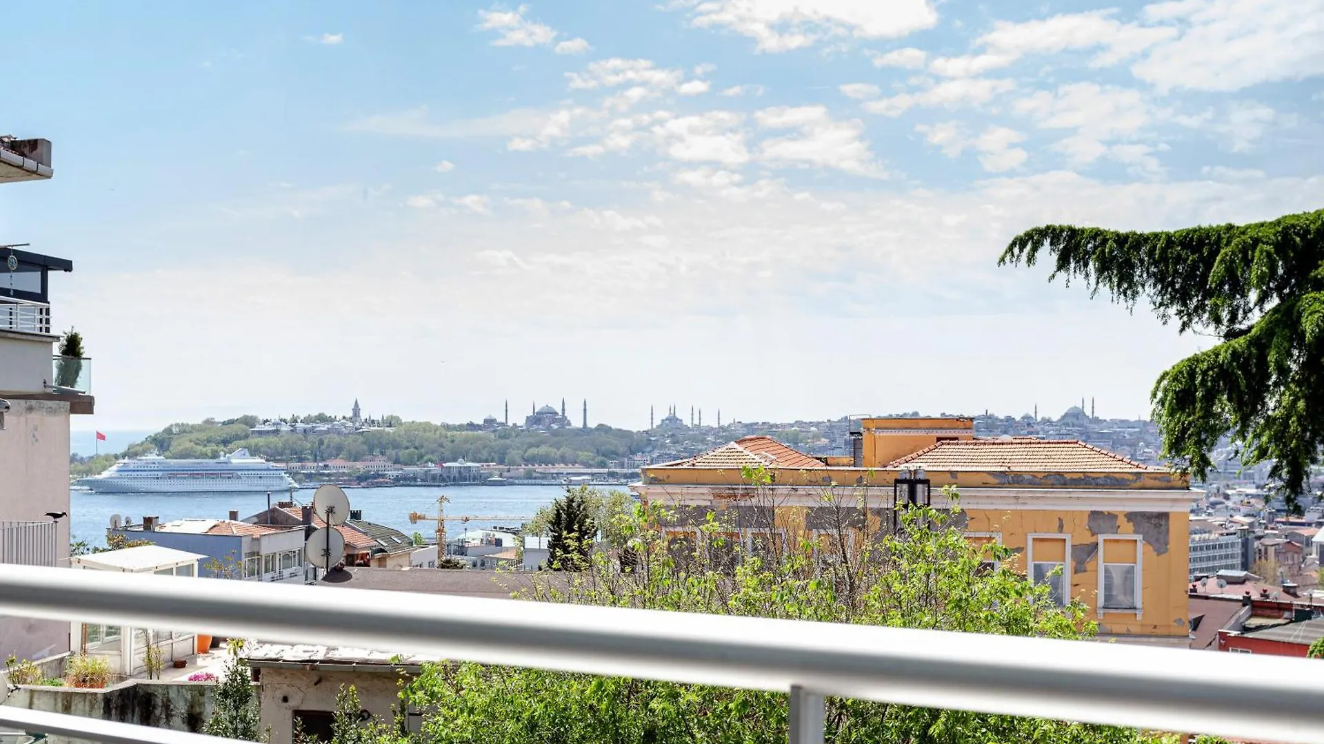 Noa - Sungu 1 Apartment Istanbul